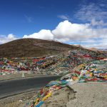 5月19日　ヤムドク湖、チベット民家訪問